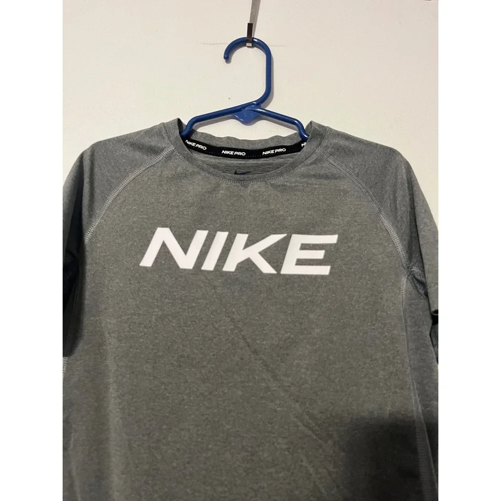 Nike Pro Dri-FIT Kids Small Gray Short Sleeve Athletic Training Shirt Logo Tee